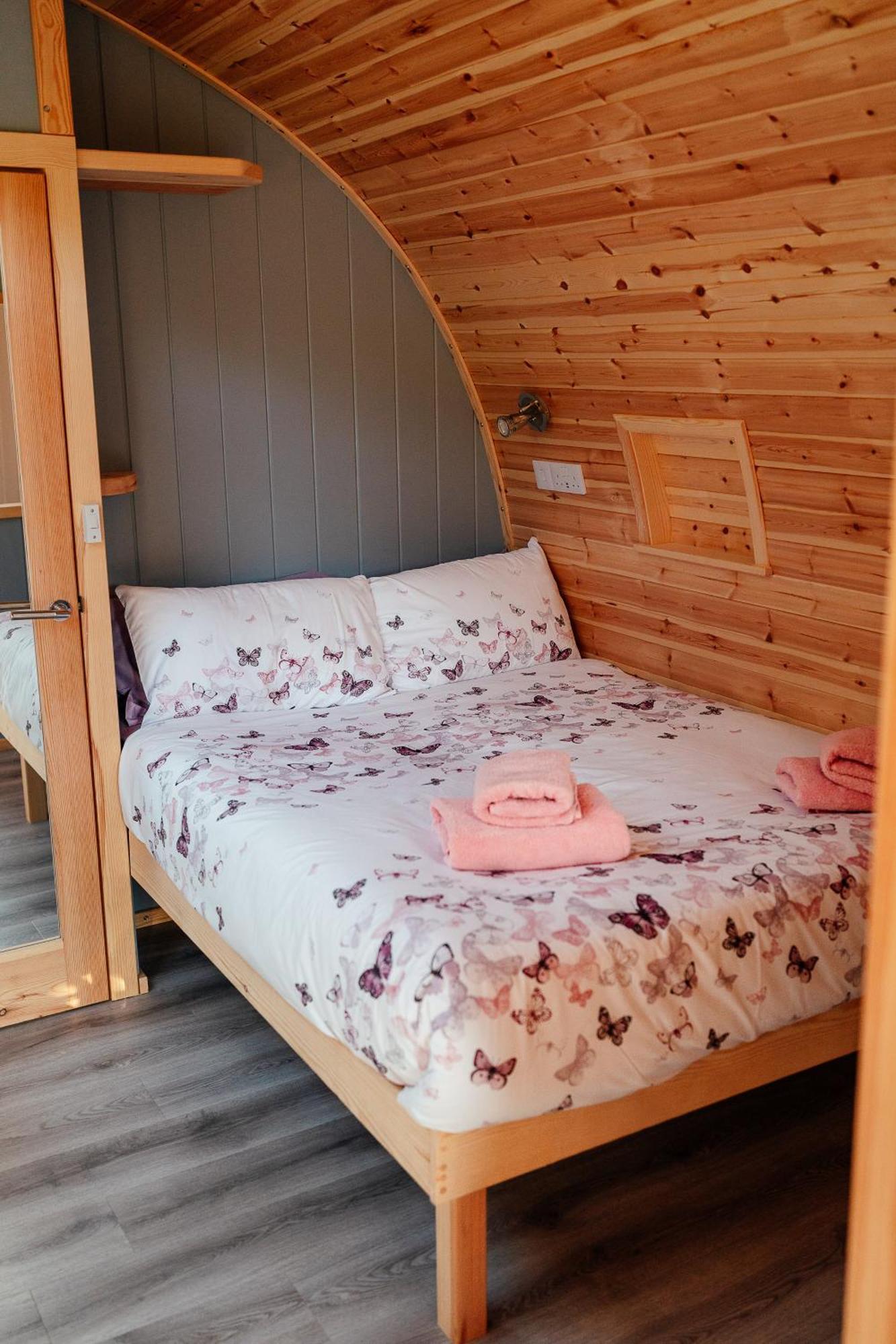 Apartamento Glamping Pods Milngavie Exterior foto